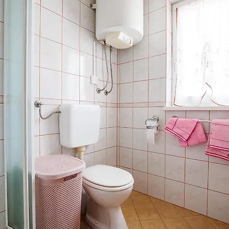 Vineyard Cvitkovič Tatil Evi *